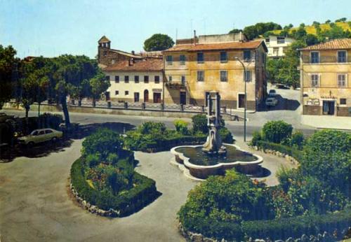 Monte Romano Via Aurelia e Giardini Pubblici - 1977