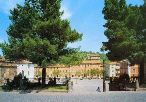 Monte Romano Piazza Dante - 1995