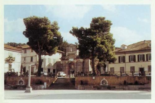 Monte Romano Piazza Statuto - 2005